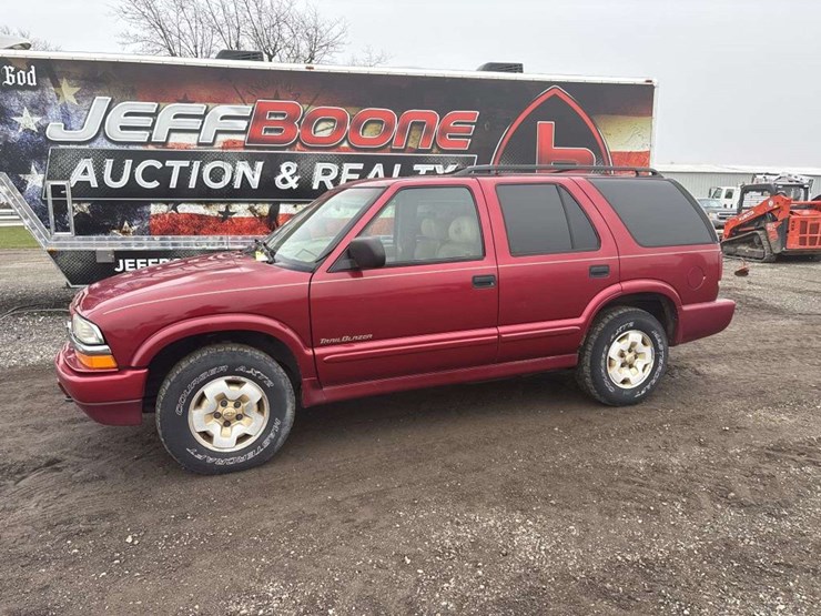 2000-chevrolet-blazer-image-1