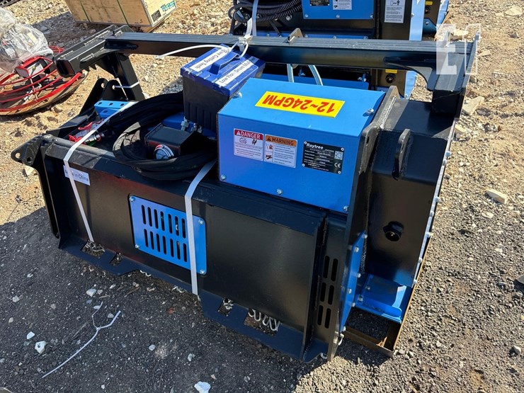 raytree-low-flow-skid-steer-drum-mulcher-image-2