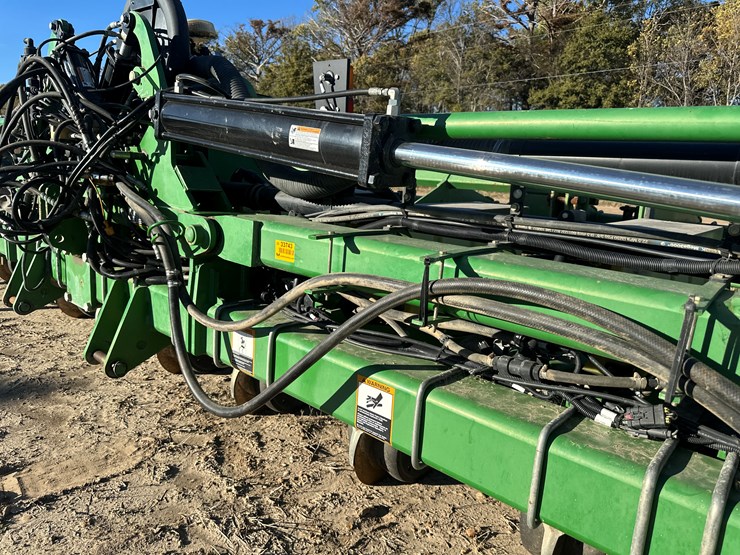 john-deere-1720-image-57