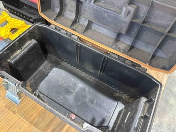 empty-tool-cases-&-tool-bags-image-6