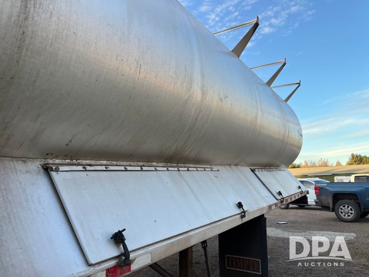 2005-cei-pacer-feed-trailer-(jn3420,-unit-2086)-image-24