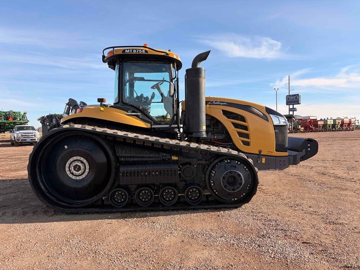 2020-agco-mt875e-large-frame-row-crop-track-tractor-image-5