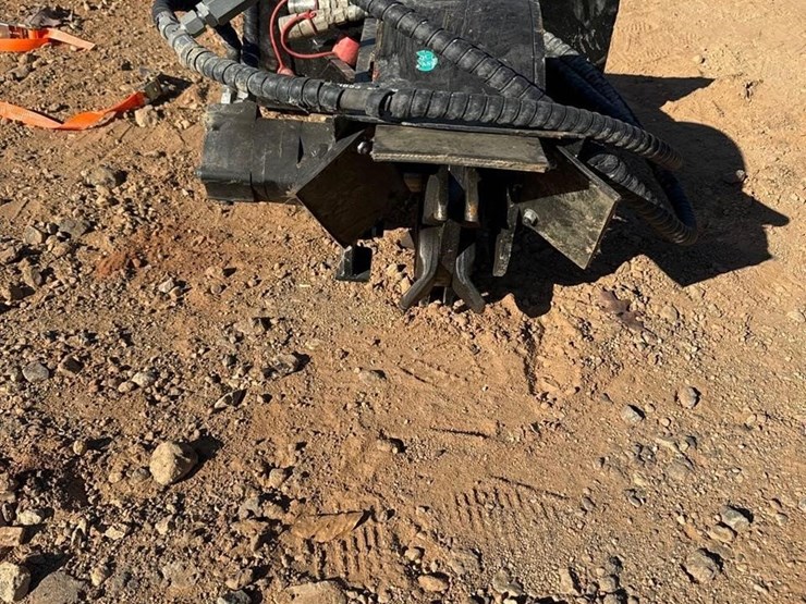 mini-skid-steer-stump-grinder-attachment-image-3