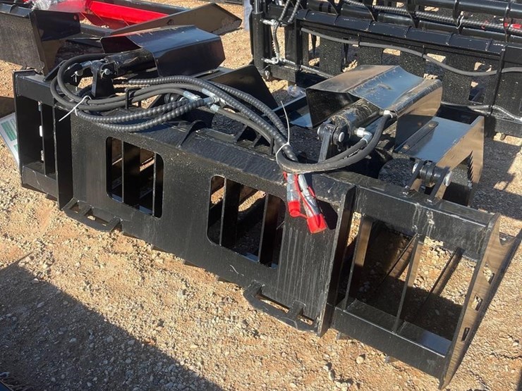 future-72in-hydraulic-skid-steer-hollow-wood-grabb-image-3