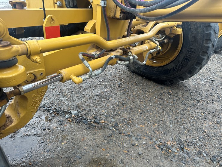 2022-caterpillar-140gc-awd-image-44