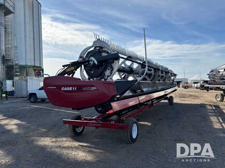 2023-mac-don-fd240-image-5