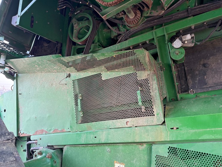 2009-john-deere-9870-sts-image-93