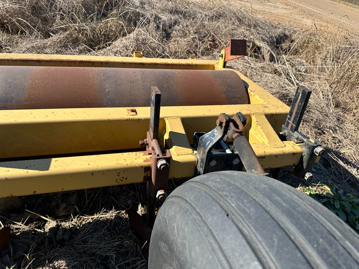 #33729-•-brandt-16-row-30"-hr40-hipper-roller-image-25