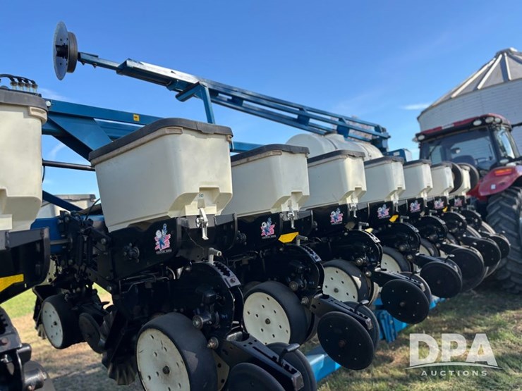 2022-kinze-3600-image-36
