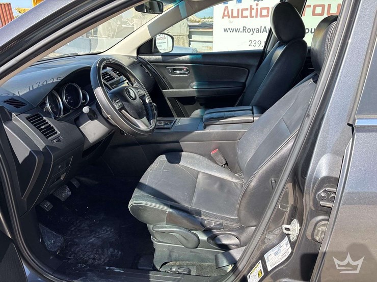 2014-mazda-cx9-image-10