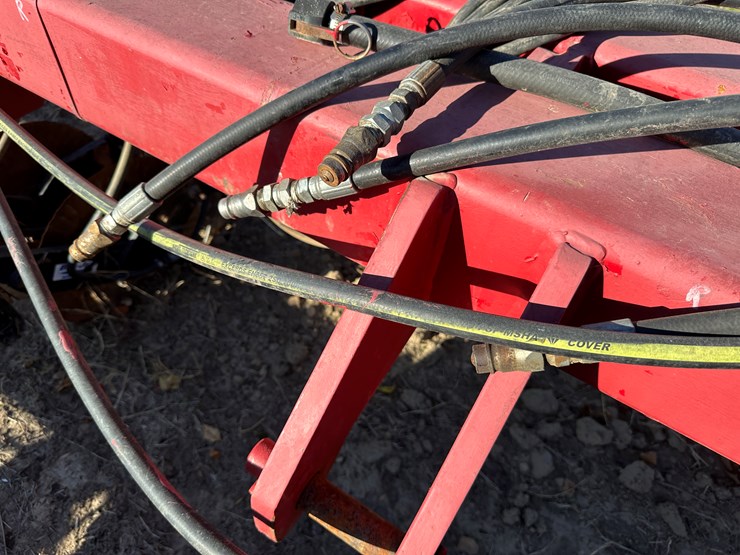 #33740-•-~20'-row-crop-cultivator-image-35