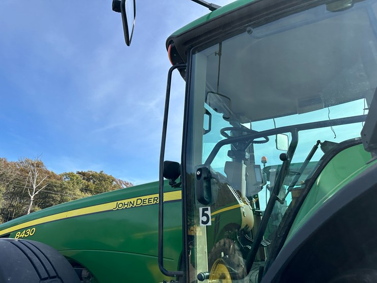 2006-john-deere-8430-image-26