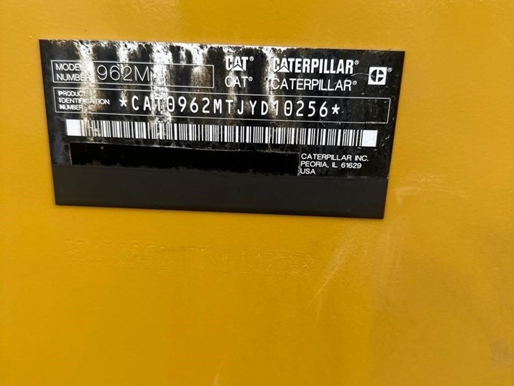 2020-caterpillar-962m-image-13