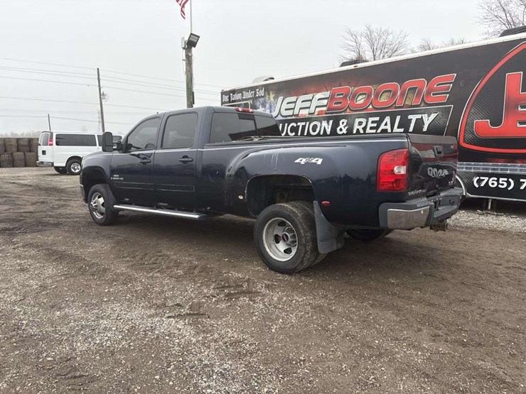 2008-gmc-3500-image-3