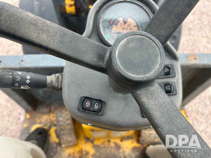 2013-gehl-540-image-26