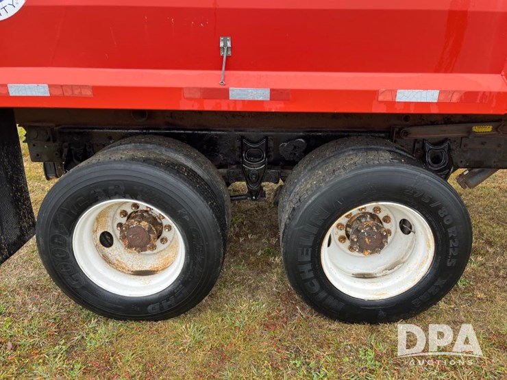 2004-international-7400-image-32