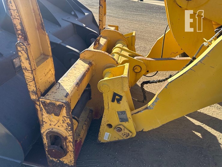 2018-komatsu-wa320-8-image-12