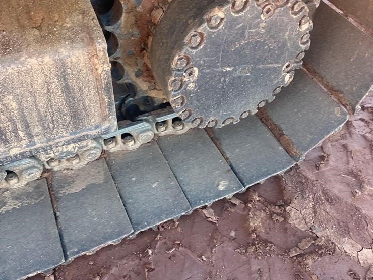 2014-komatsu-pc240-lc-10-image-16