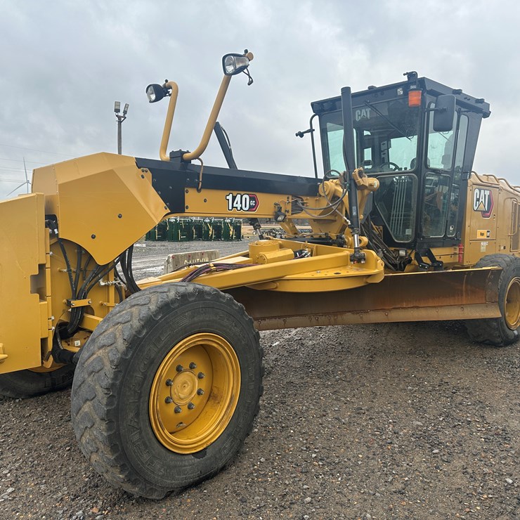2022 CATERPILLAR 140GC AWD