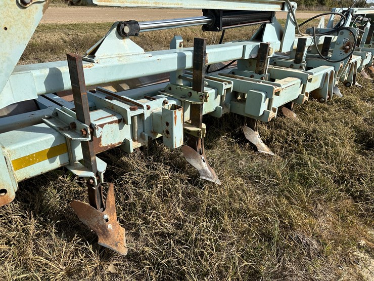 #33778-•-orthman-603-100-16-row-30"-bedder-roller-3205-5-image-13