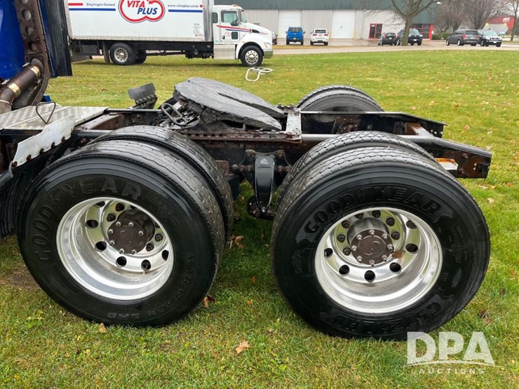 2013-freightliner-truck-(jn3436,-unit-4076)-image-40