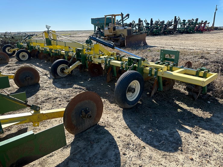 #33731-•-roll-a-cone-16-row-30"-hipper-image-1