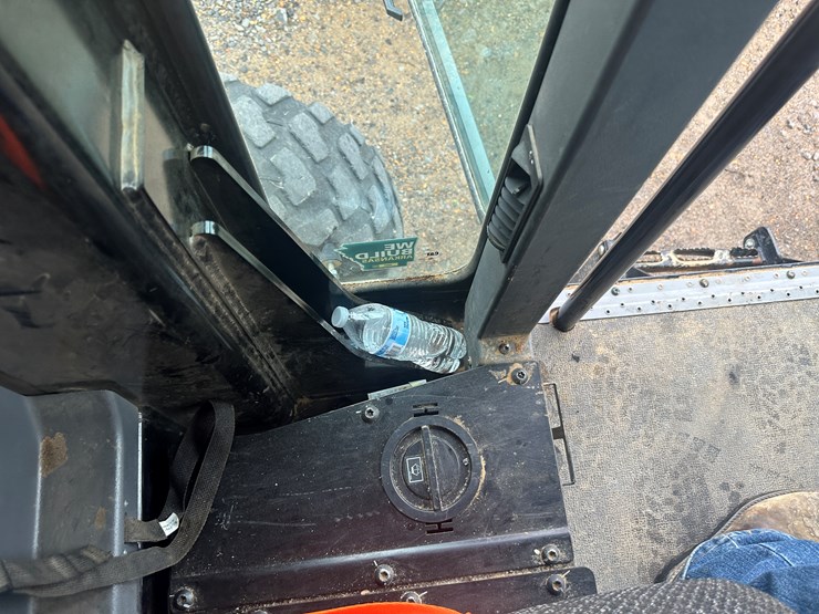 2022-caterpillar-140gc-awd-image-104