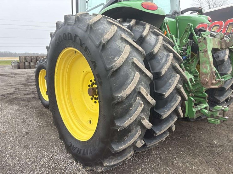 2014-john-deere-8245r-image-9