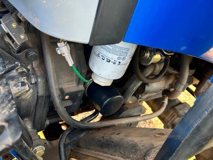 2016-new-holland-workmaster-37-image-40