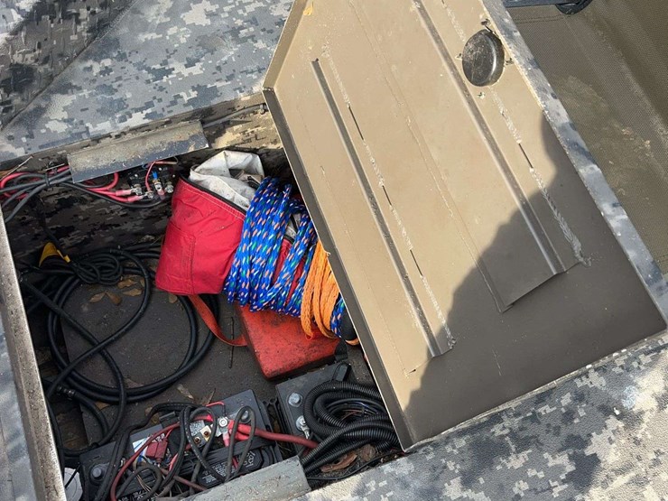 2022-havoc-river-rat-1756-step-transon-boat-image-22