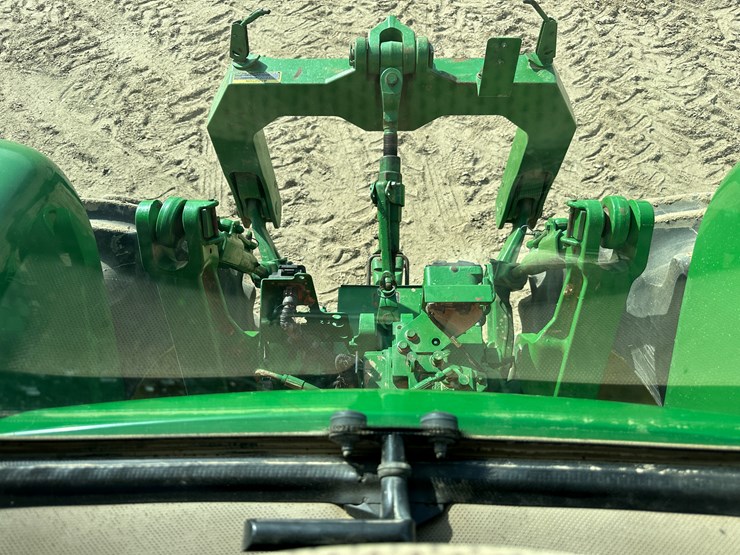 2016-john-deere-8320r-image-72