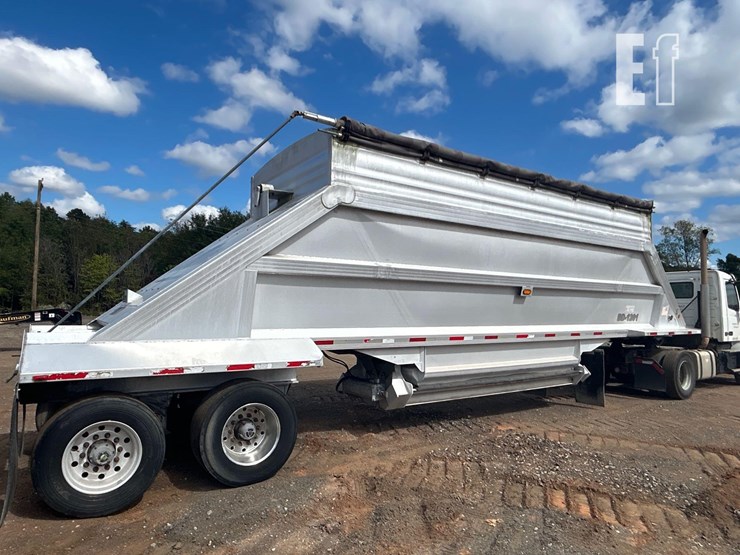 2013-travis-39-ft-image-3