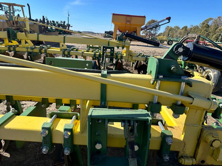 #33730-•-roll-a-cone-16-row-30"-hipper-image-31