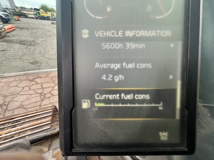 2017-volvo-ec220el-image-58