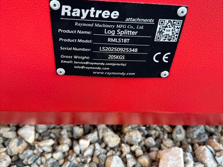 raytree-skid-steer-log-splitter-attachment-image-3