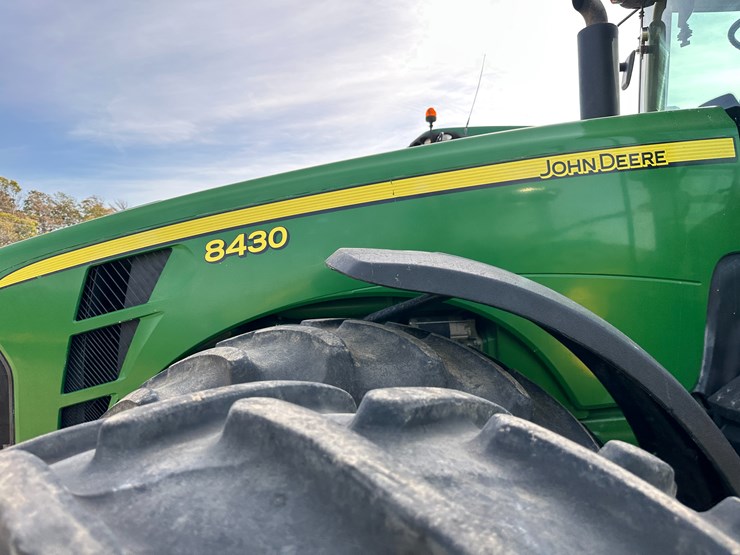 2006-john-deere-8430-image-29