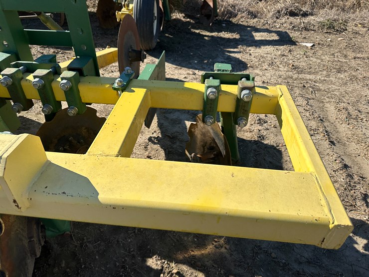 #33730-•-roll-a-cone-16-row-30"-hipper-image-37