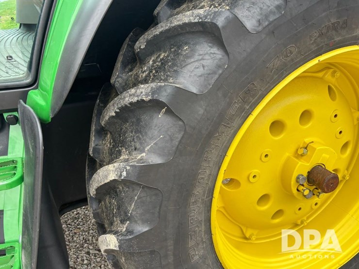 2023-john-deere-6130m-image-16