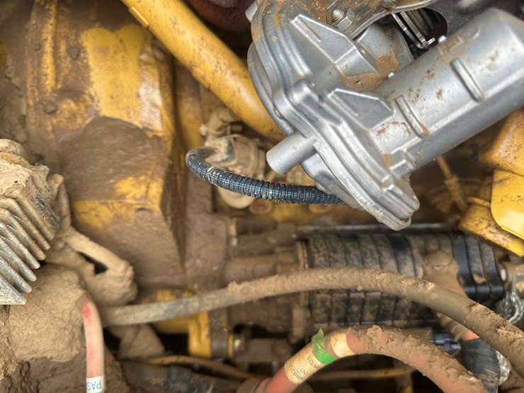 2022-caterpillar-140gc-awd-image-84