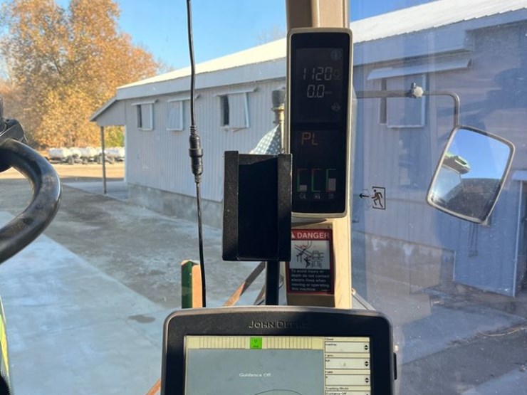 2013-john-deere-4940-image-26