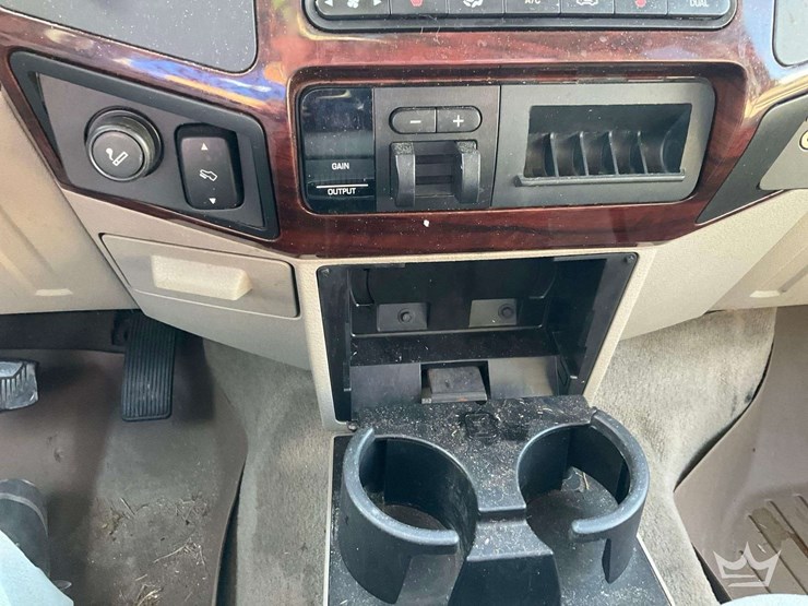 2008-ford-f250-image-16