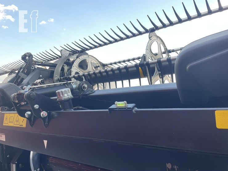 2024-case-ih-fd240-image-16