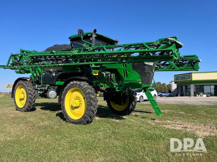 2021-john-deere-r4044-image-6