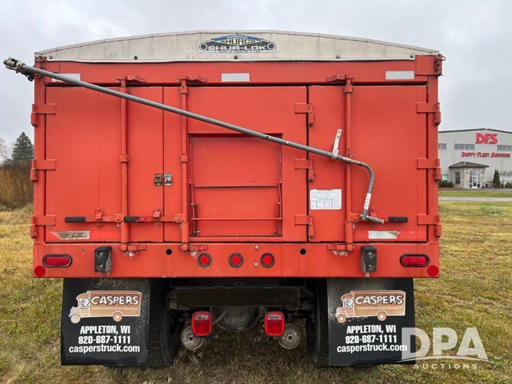 2004-international-7400-image-37