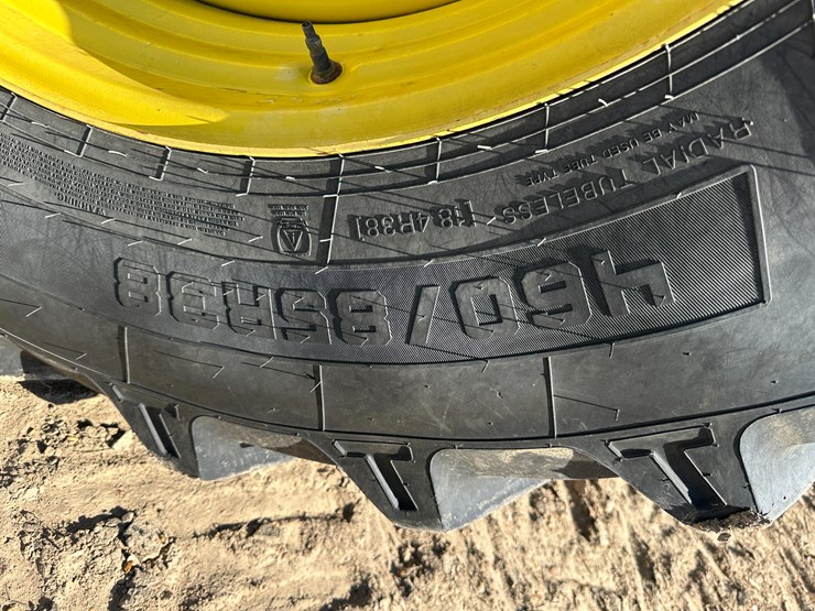 2010-john-deere-7130-image-5