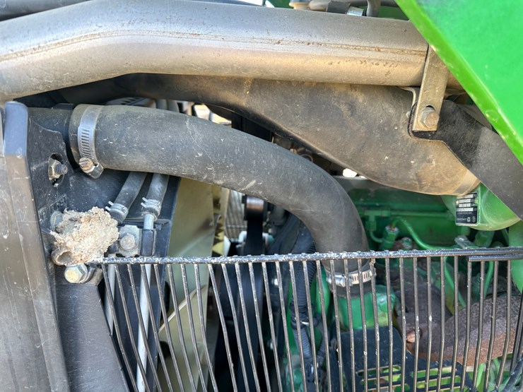 2011-john-deere-5095m-image-40