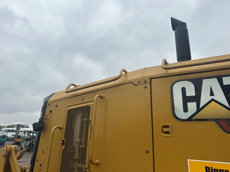 2022-caterpillar-140gc-image-67