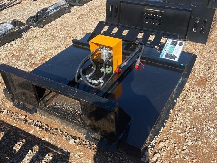 future-bc63-hydraulic-skid-steer-brush-cutters-image-2