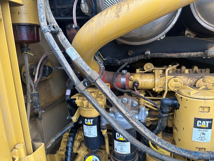 2022-caterpillar-140gc-image-83