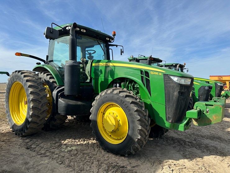 2010-john-deere-8360r-image-2